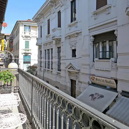 Pallanza Beach Apartment